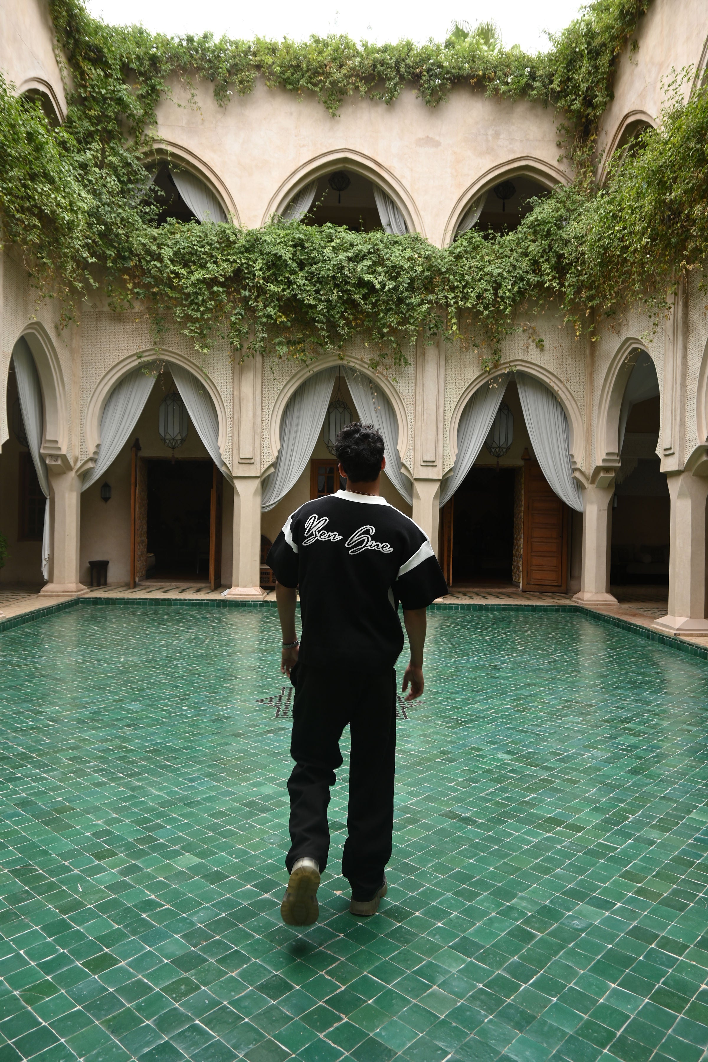 BEN GUE ZIPPER POLO | BLACK